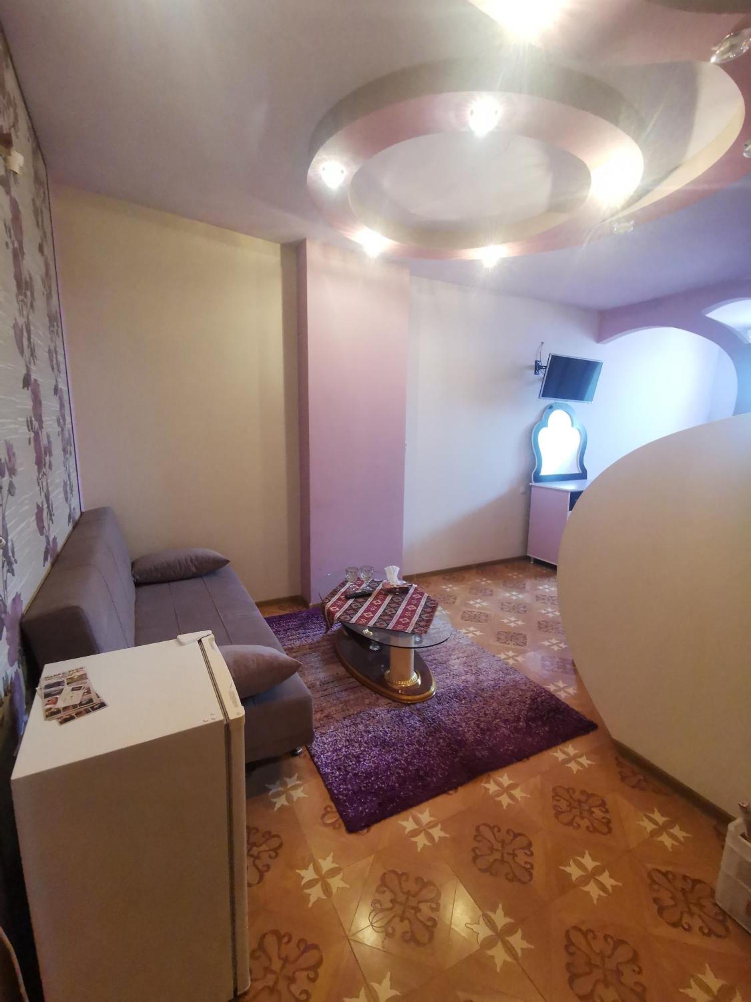 Narek+ Hotel Arrinj Quarto foto