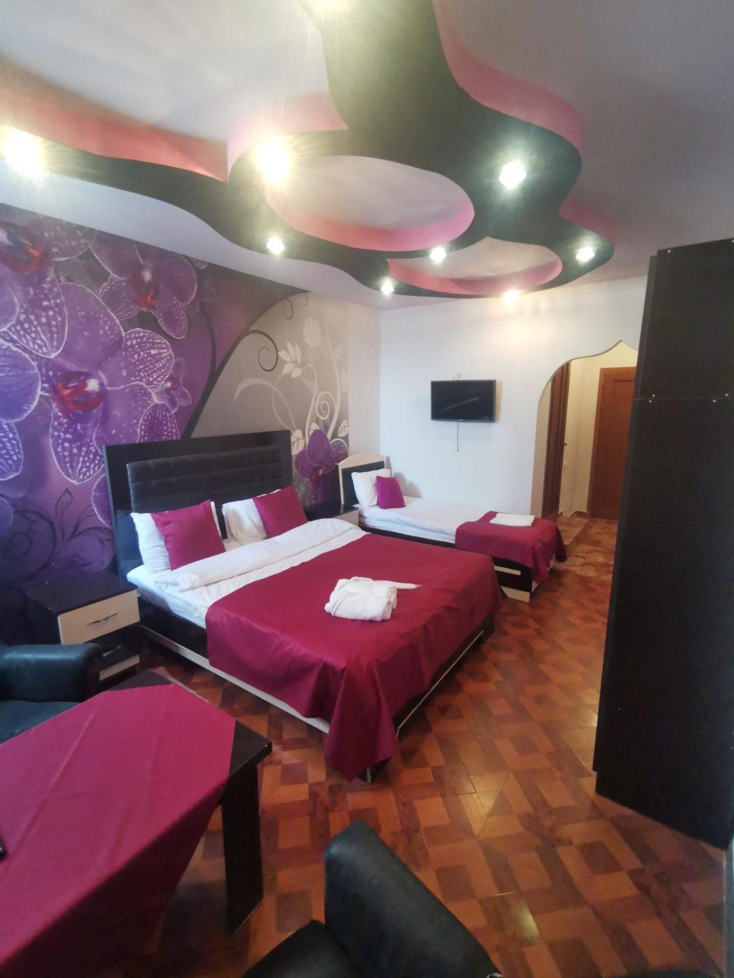Narek+ Hotel Arrinj Exterior foto